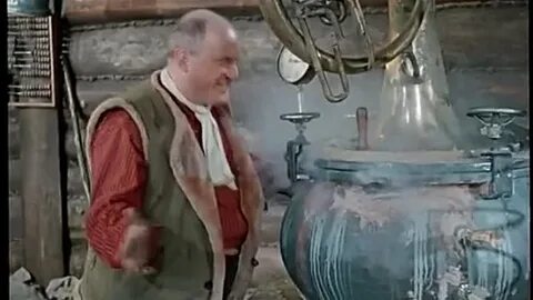 Самогон напьюсь самосад скручу налью