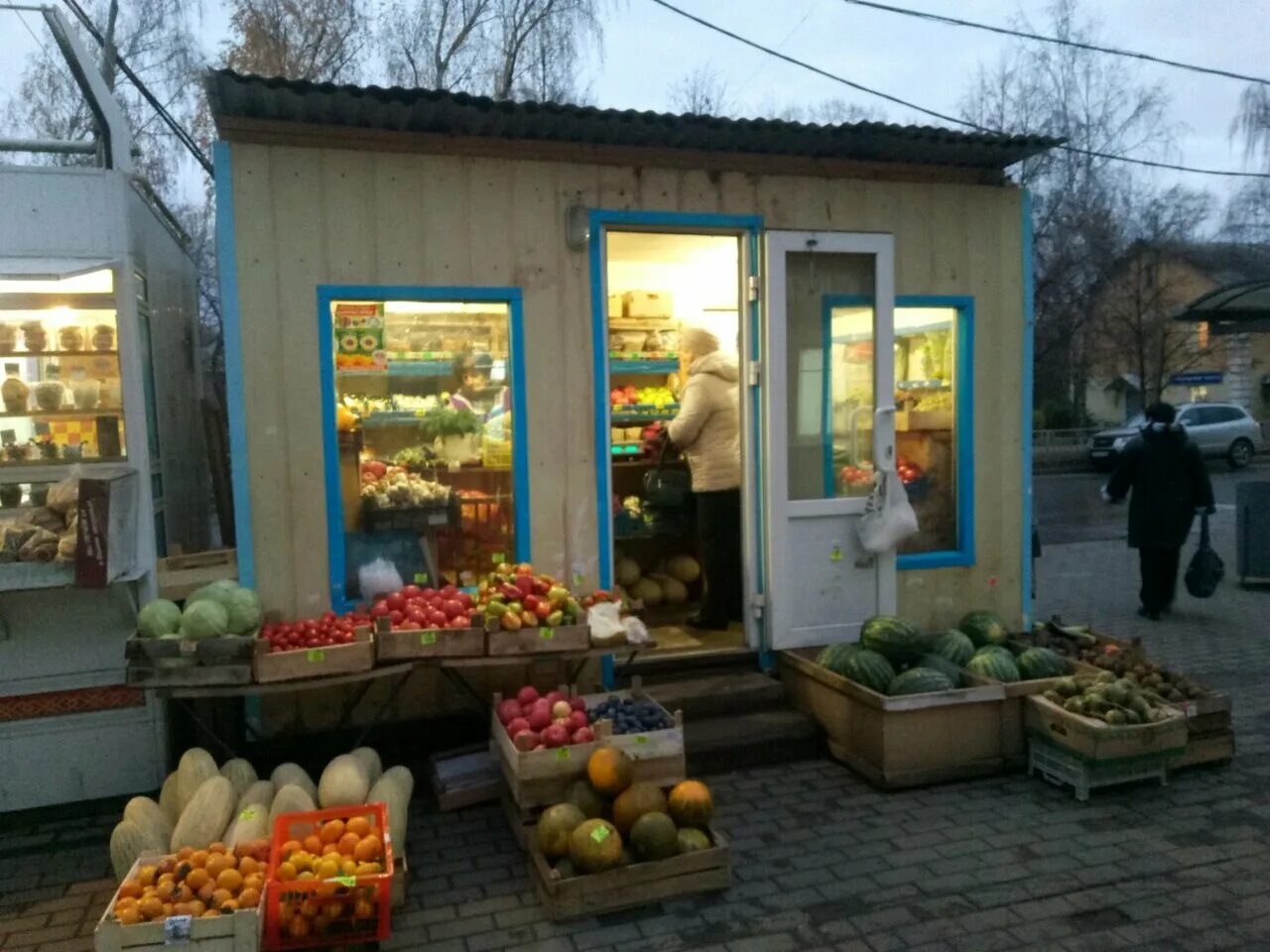 Ул фруктовая нижний новгород. Улица Фруктовая Нижний Новгород. Народная 36 Нижний Новгород ларек овощи фрукты. Овощной киоск. Ларек с фруктами.