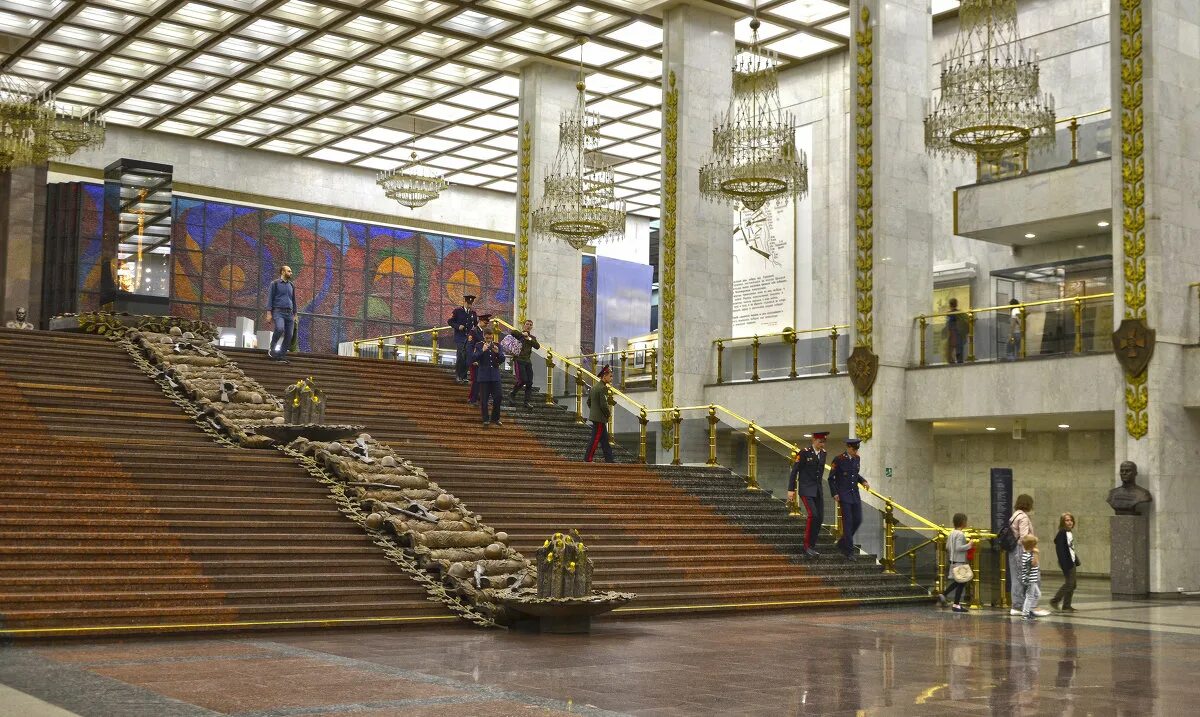 центральный музей великой отечественной войны вечный огонь. музей победы в москве метро. метро парк победы музей победы.