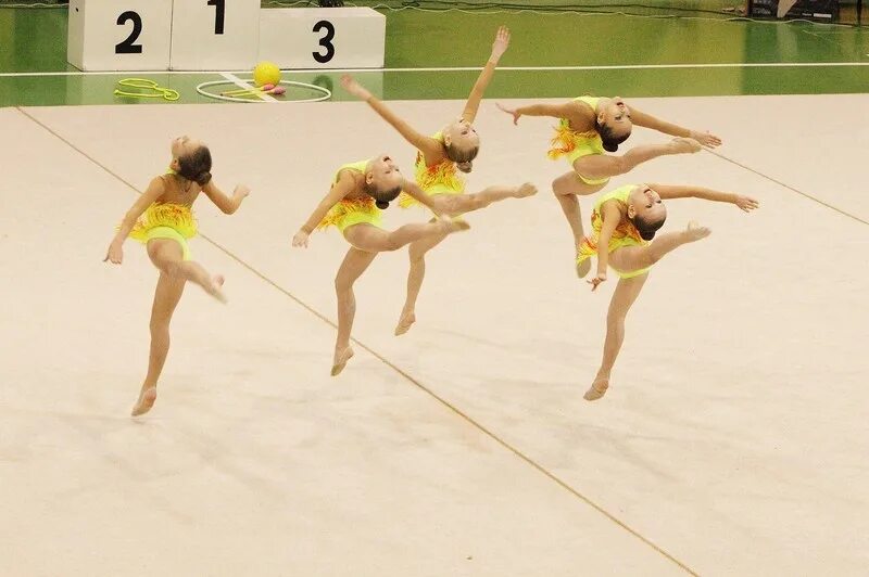 Грация 24. Грация 24. 19 см, epiag, фарфор, чехия тарелка звери красная. Иранская люстра смешариками. Грация 24.