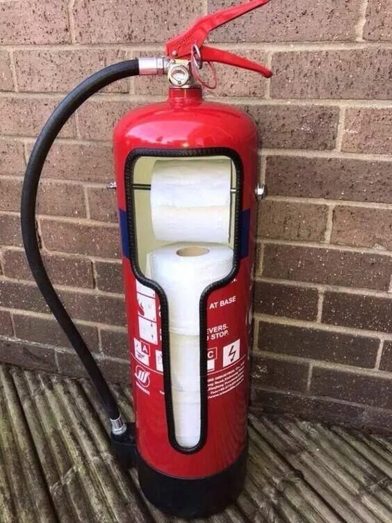 Что можно сделать из огнетушителя. Что можно сделать из огнетушителя. Опрыскиватель из огнетушителя. Старый огнетушитель. Нагнетатель из огнетушителя.