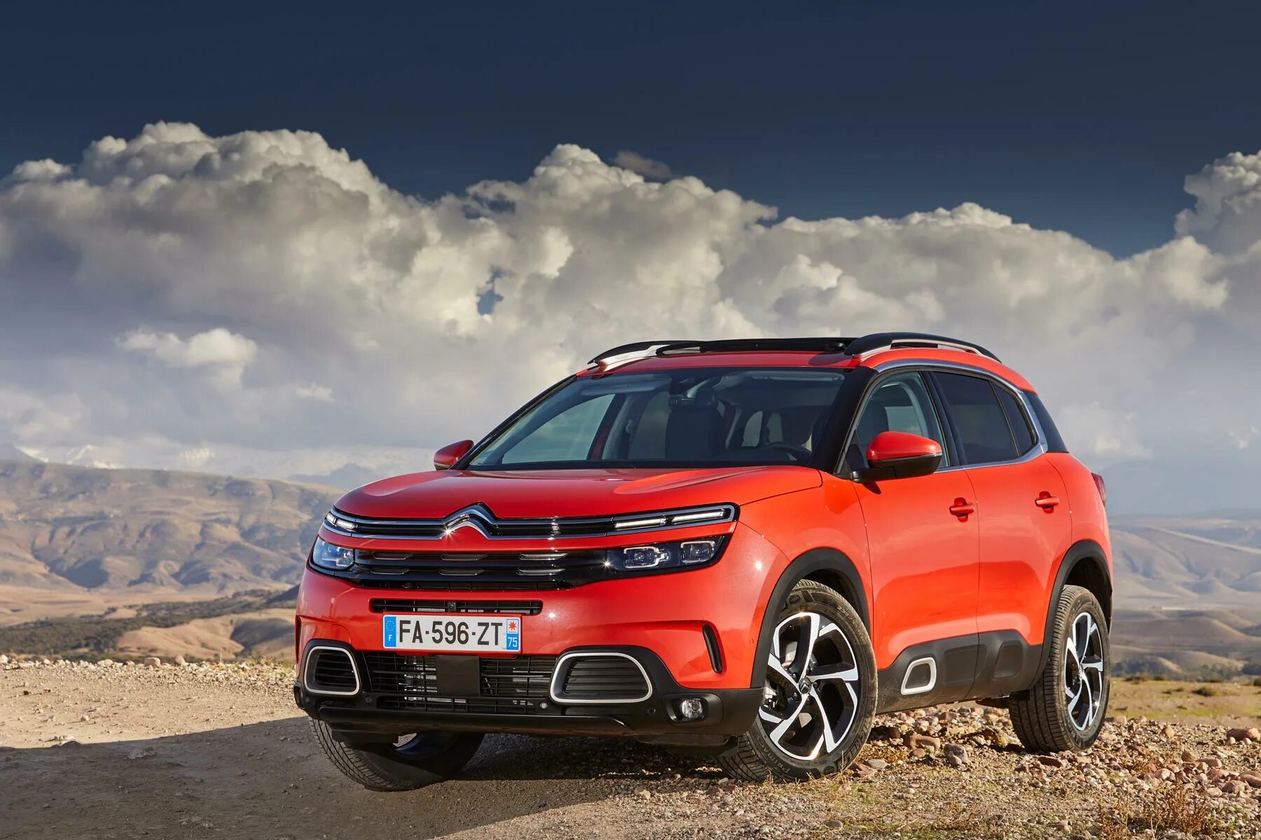 Citroen c5 aircross калуга. Citroen c5 Aircross. Citroen c5 Aircross 2022. Citroen c5 Aircross SUV. Citroen c5 Aircross 2019.