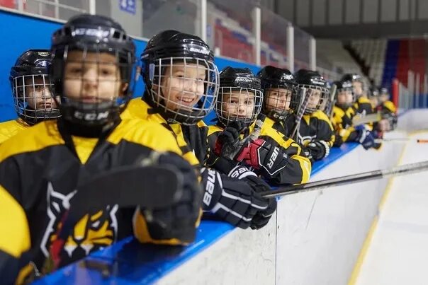 Хк северсталь состав. Северсталь череповец кхл. Северсталь хк 2007 состав. Хоккеисты северсталь череповец. Хк северсталь состав.