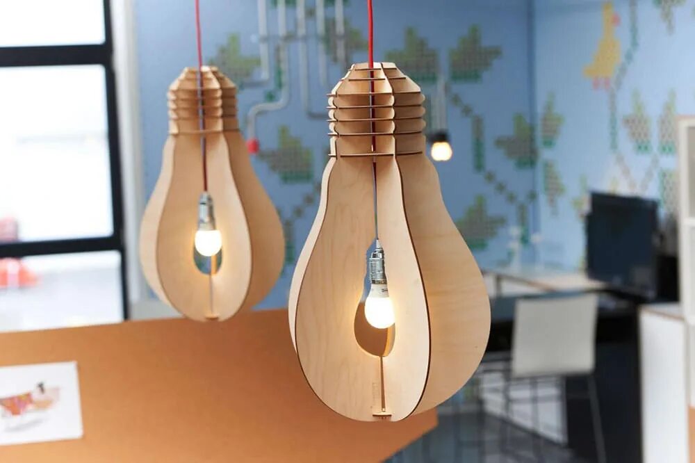 Необычные светильники. Самодельная люстра. Светильник "дерево". Сделай лампочку светильника. Самодельная масляная лампа.