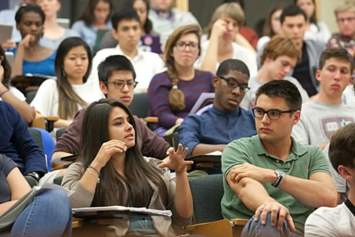 Students conference. Гарвардский университет студенты. Лекция в Гарварде. Студенты Америки. Ученики Гарварда.