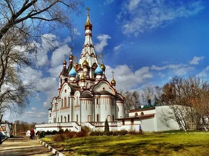 Главный храм города или монастыря