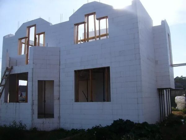 Похожее изображение Dome house, Earthship home, Earth bag homes