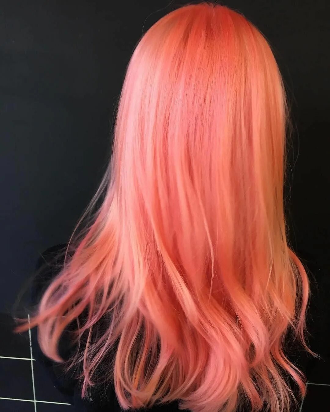 Рыже розовый цвет. Антоцианин Coral Pink. Peach hair цвет волос. Рыже розовые волосы. Розовый цвет волос.