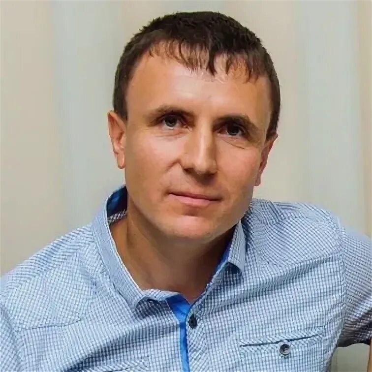 Узнай сколько людей носят фамилию Савлуков