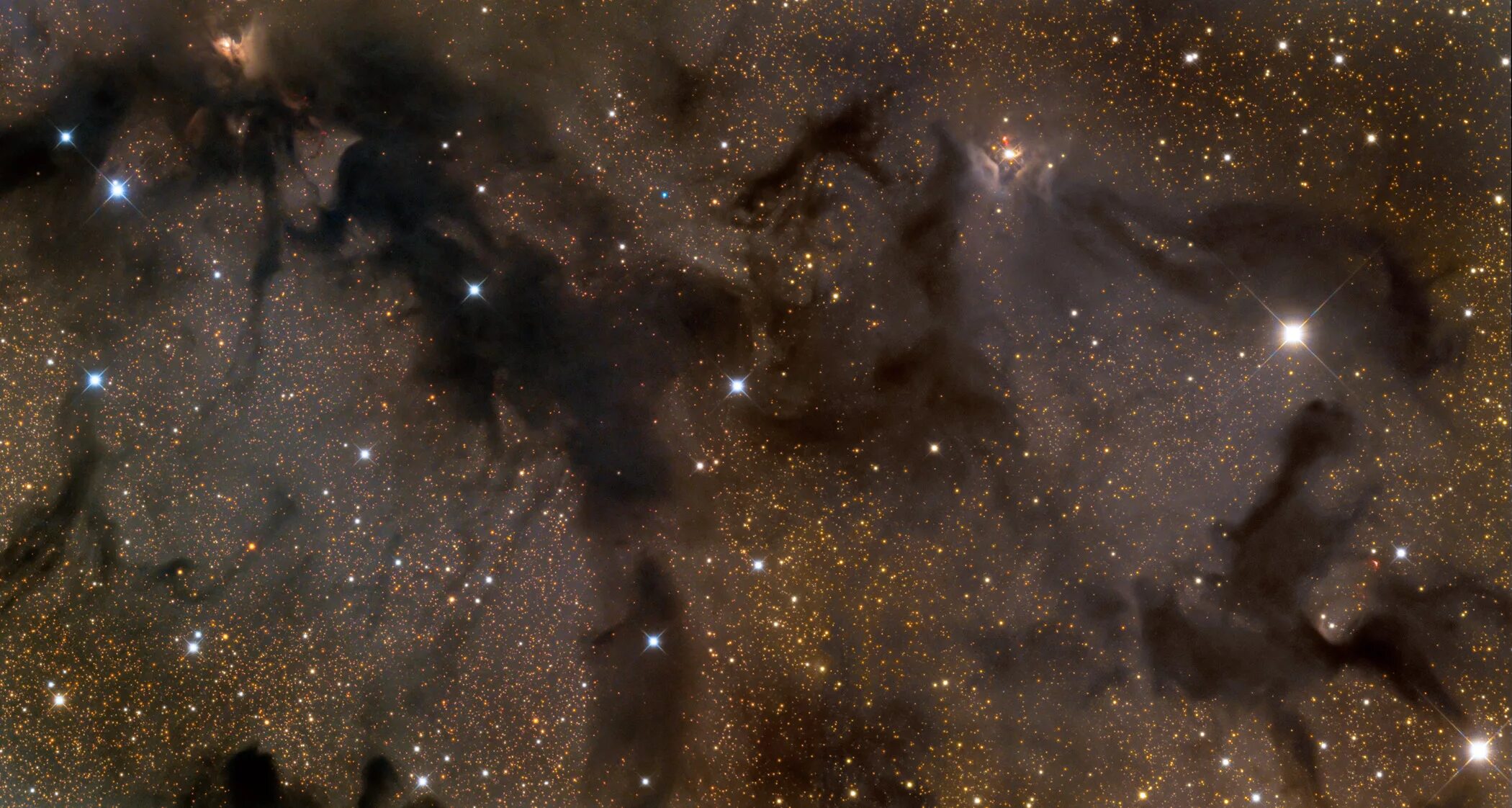 NGC 3628 Галактика. Галактика игла NGC 4565. Туманность Сатурн в созвездии Водолея. Nebula LDN 673. Новелла межзвездная