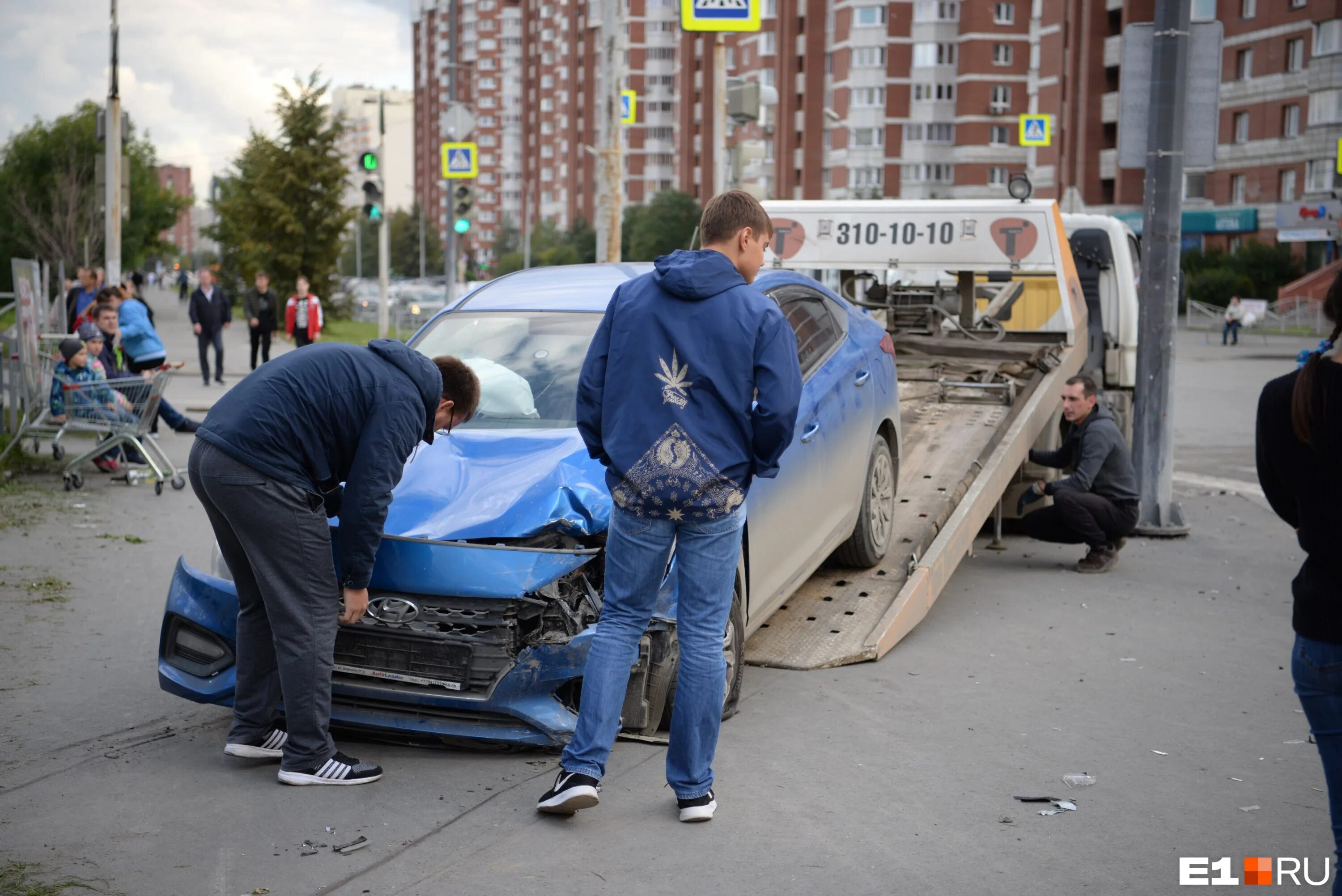 Наезд на тротуар