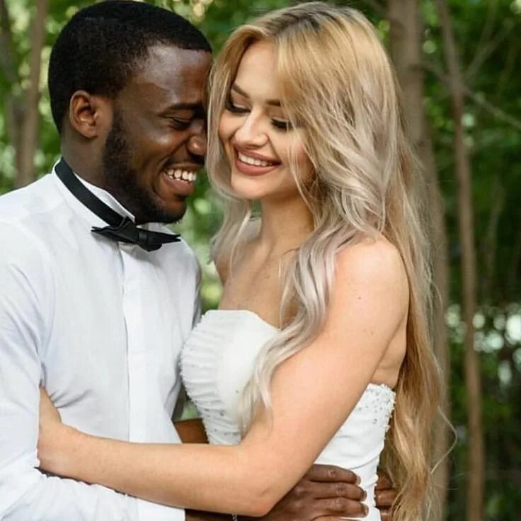 Throated interracial. Свадьба темнокожих. Пары с темнокожим мужчиной. Блондинка и афроамериканецы. Пары темнокожий и белая.