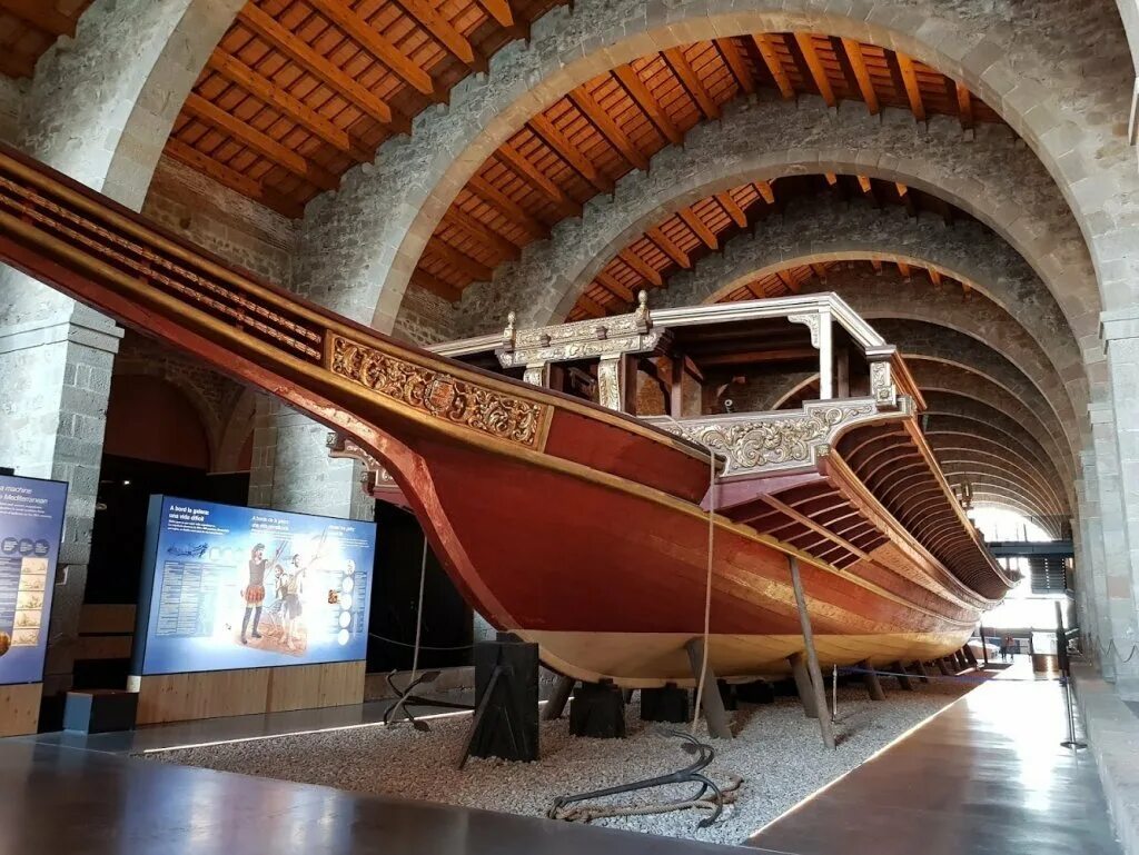 Museum more. Морской музей Барселоны. Морской музей Барселона Сан Фелипе. Галера Барселонский морской музей. Морской музей Барселоны Иктинео.