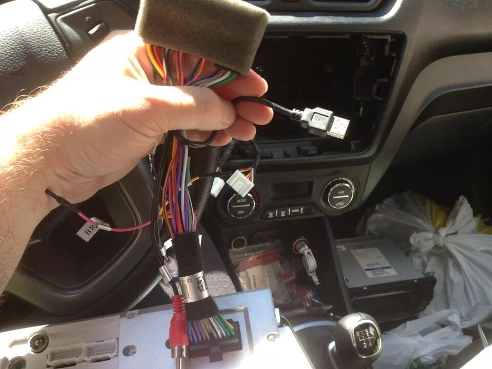 Подключение андроид магнитолы киа рио 4 TEYES установлен))) KIA Rio (3G), 1,6 л, 2016 года аксессуары DRIVE2