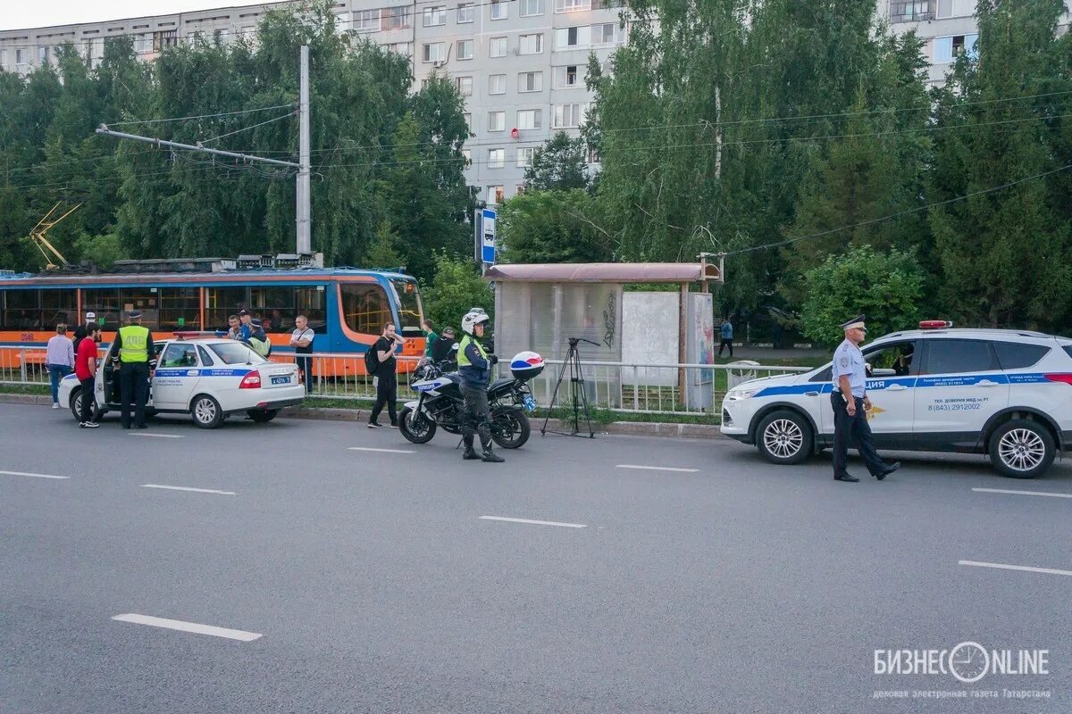 Гибдд челнов сайт. ДПС Беляева 1 Набережные Челны. Рейд ГИБДД Челны. ГИБДД Набережные. Инспектора ГАИ Набережные Челны.