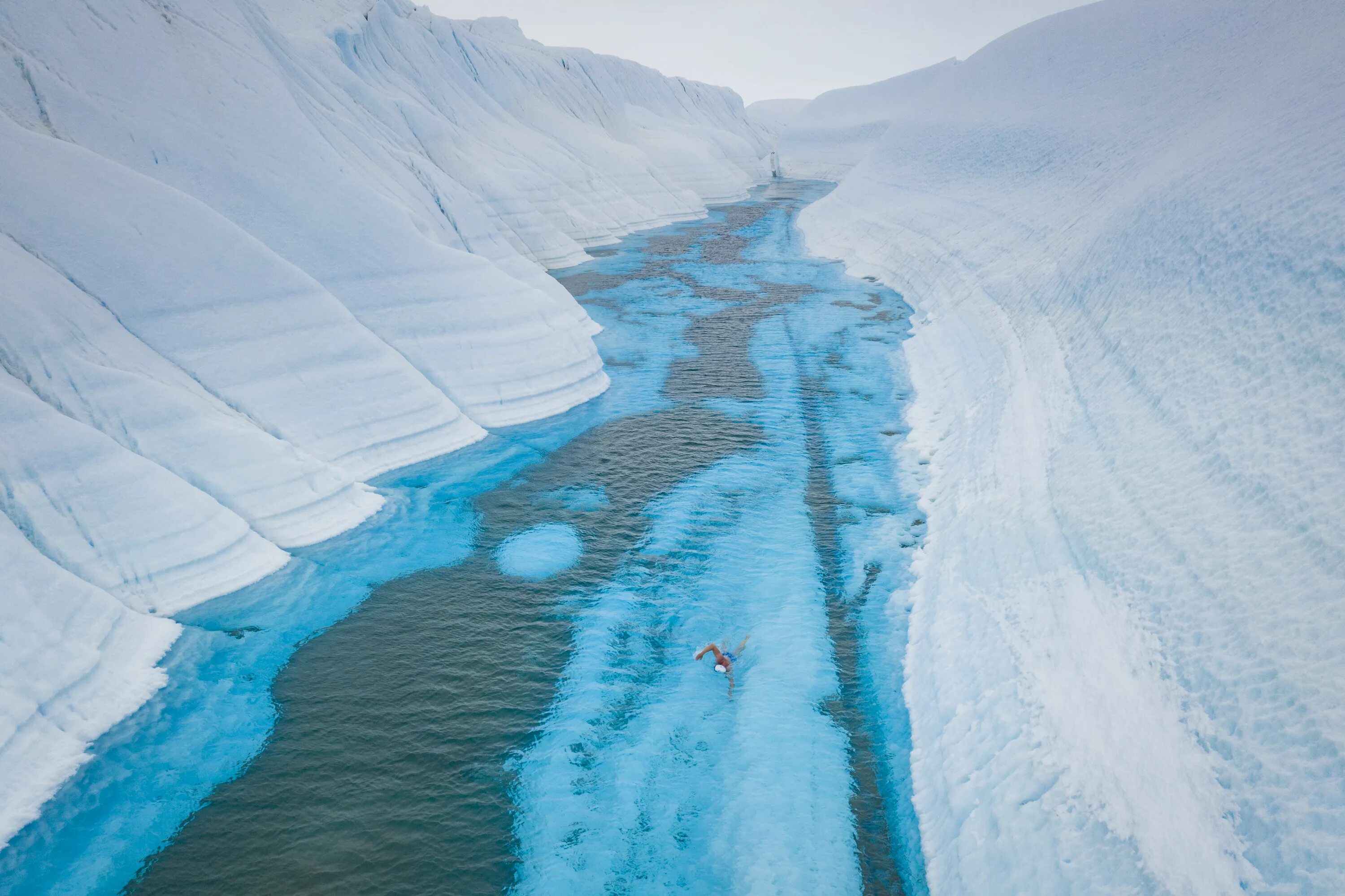 Лед без воды. Ледяной каньон Гренландия. Гренландия ледник Антарктида Арктика Гренландия. Ледники Гренландии. Антарктика 2020 плавание Льюис.