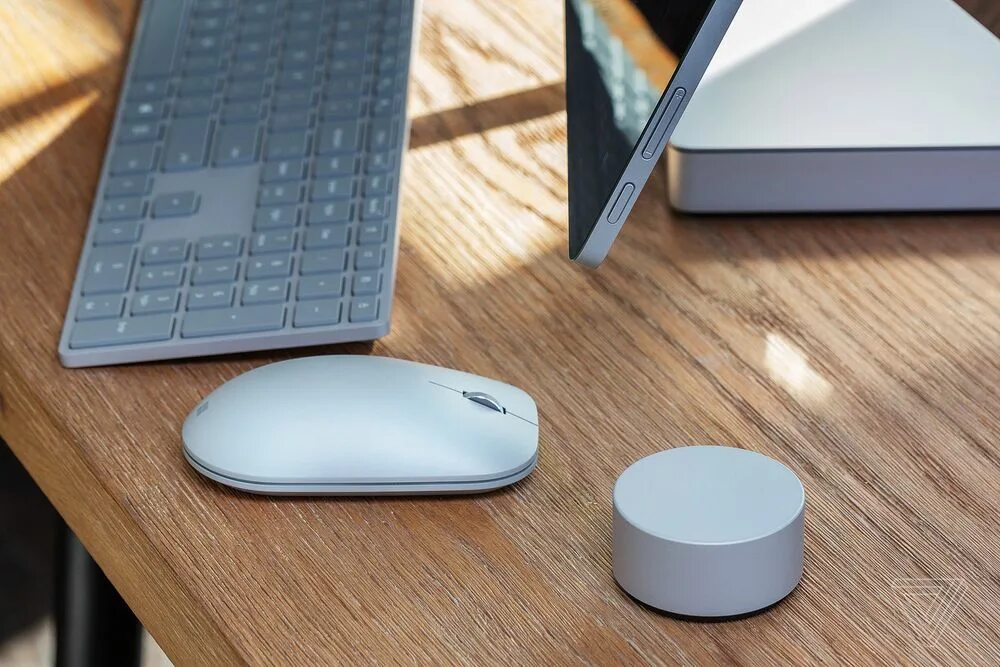 Apple magic mouse 3. Мышь apple magic mouse. Apple magic mouse 3. Magic mouse обзор. Мышь apple magic mouse 3.