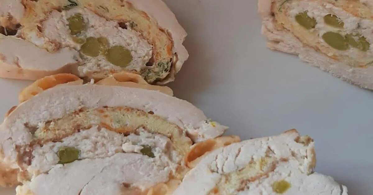 Куриные рулетики с сыром. Рулеты куриные пошагово. Куринной рулет из куриной грудки. Рулет сациви из курицы. Куриные рулетики с грибами и сыром.