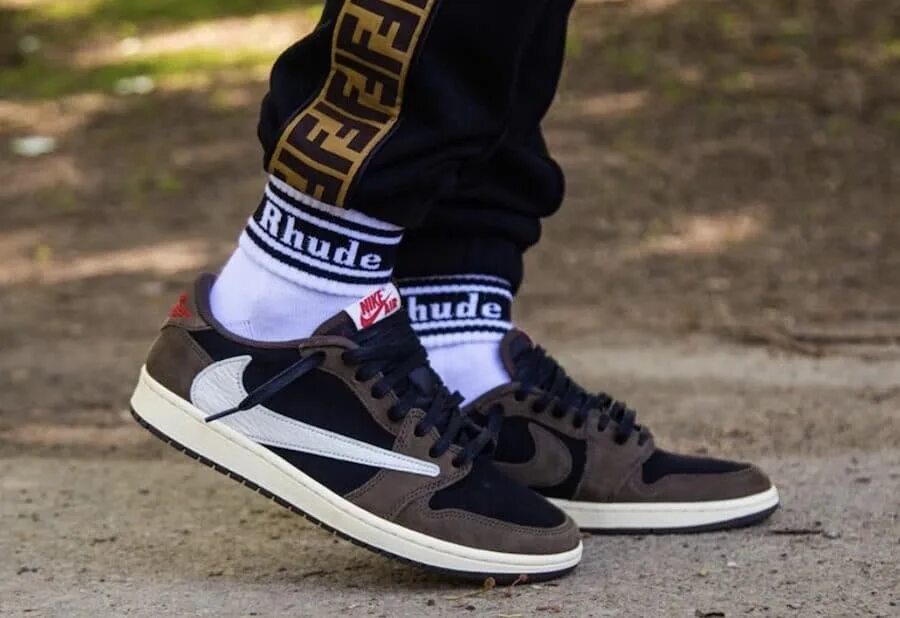 Ts jordan. Nike air jordan low travis scott. aj 1 low. travis scott x air jordan 1 low. jordan 1 low travis scott.