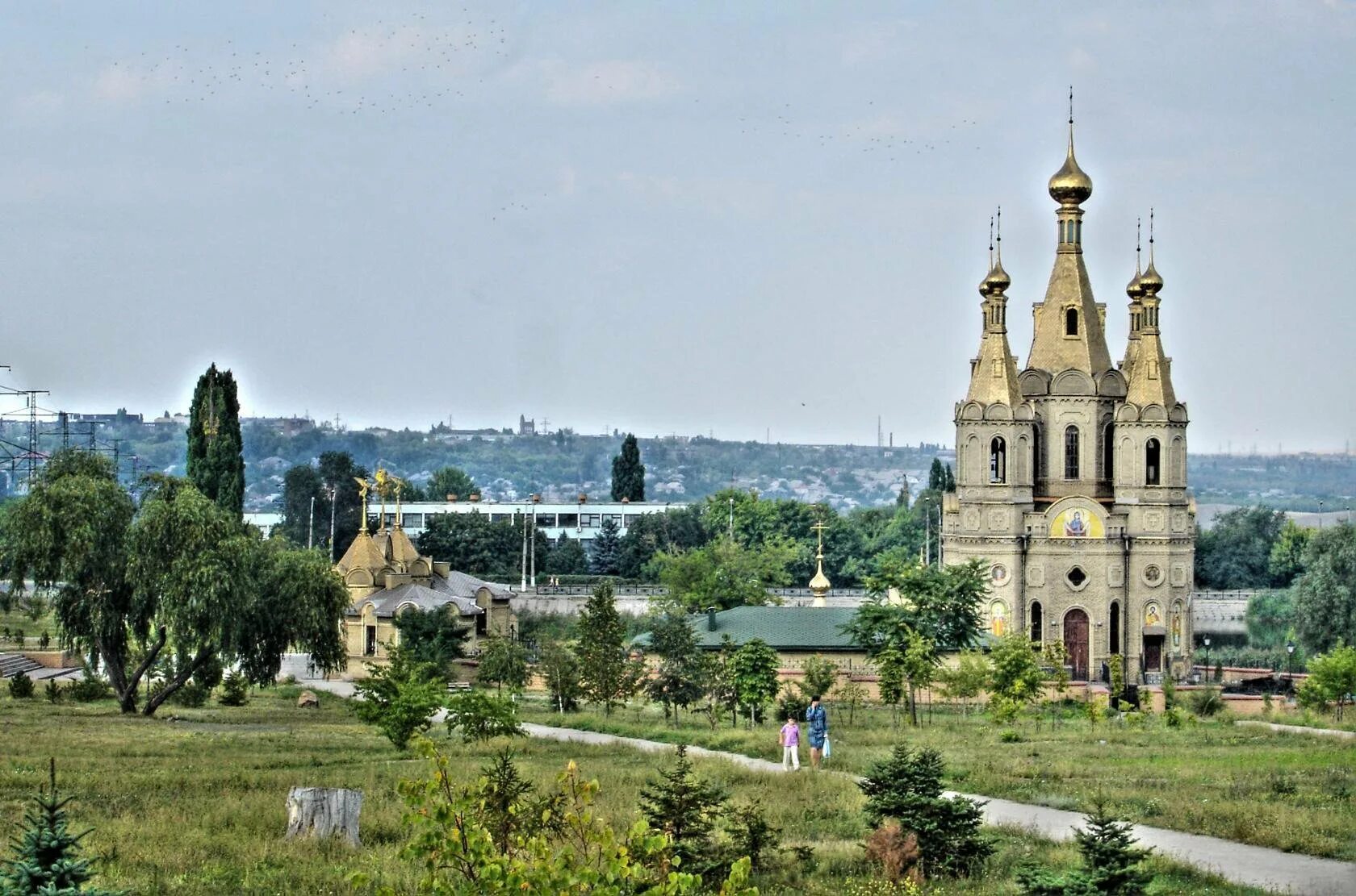 Как назывался алчевск. Город алчевск луганская область. Город алчевск луганская область. Центральный рынок алчевск. Трансфото алчевск.