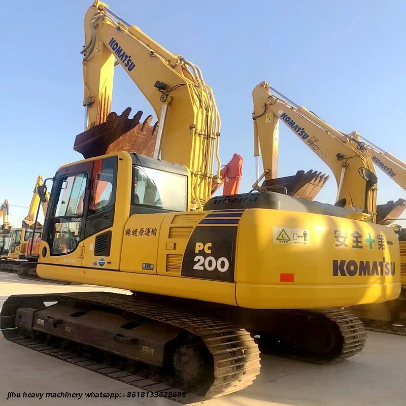 Комацу 200 экскаватор. Экскаватор Коматсу рс200,. Komatsu рс200-8. Гусеничный экскаватор Komatsu 200.