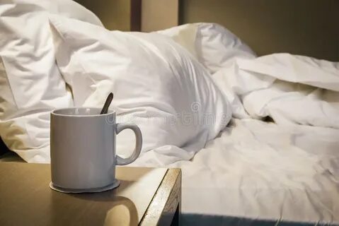 Яйцо в изголовье кровати