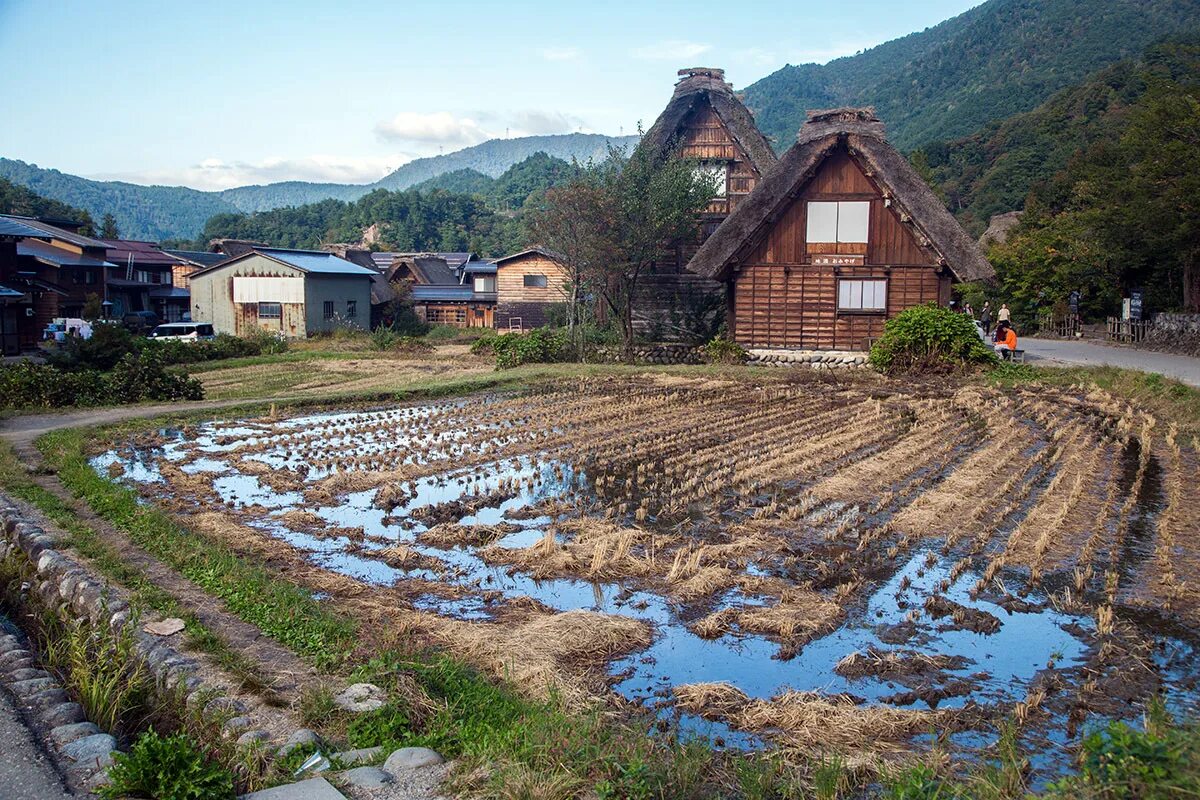 Japanese village. Японская деревня в горах. Сиракава-го самая красивая деревня в Японии. Нагору японская деревня. Японская Горная деревня.
