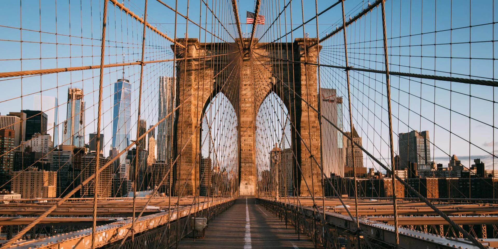 They the new bridge. Бруклинский мост Бруклин. NY City Бруклинский мост. Нью-Йорк Бруклинский мост разрушенный. Бруклинский мост Бруклин и Манхэттен.