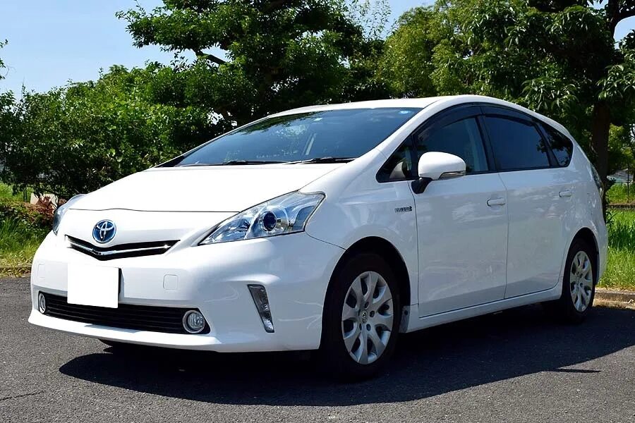 Приус альфа гибрид. Тойота Приус Альфа 2011. Тойота Приус 1.8. Toyota Prius Alpha 2009. Toyota Prius 5.