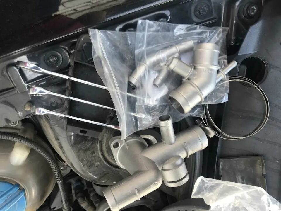 Система охлаждения шкода а5 1. Двигатель шкода октавия а5 1. 8 tsi. 8 tsi. 8 tsi.