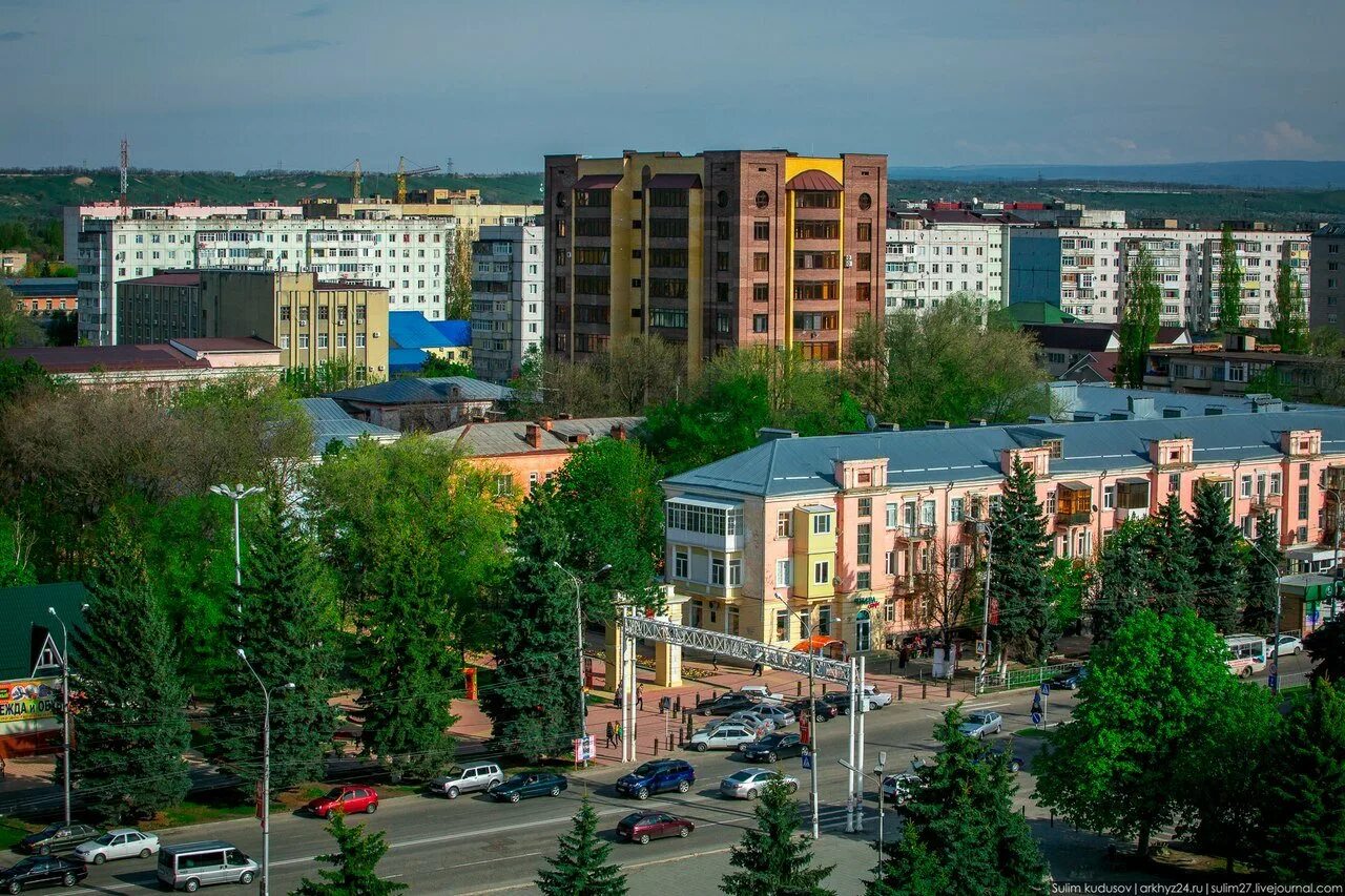 Респ черкесск. Город Черкесск Карачаево-Черкесской Республики. Карачаево-Черкесская Республика столица город. КЧР Черкесск. Черкесск столица.