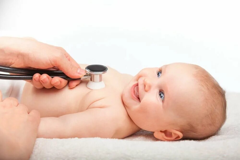 Сердцебиение у новорожденного. Пульс у грудного ребенка. Измерение пульса у грудного ребенка. Пульс недоношенного новорожденного ребенка. Проверяем сердцебиение у детей.
