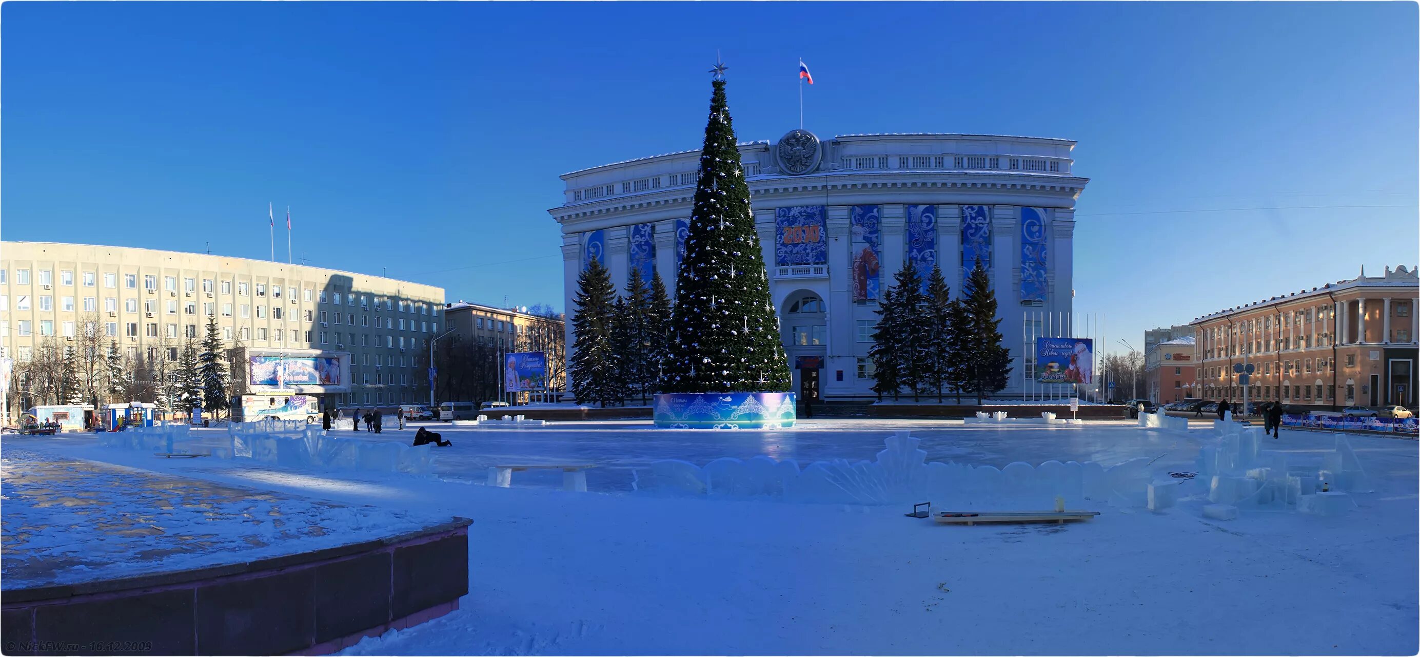 Г кемерово зимняя. Площадь советов Кемерово. Площадь советов Кемерово 2022. Советская площадь Кемерово. Площадь советов Кемерово зимой.