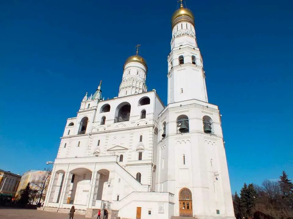 Москва кремль колокольня ивана великого. Успенская звонница московского кремля. Колокольня ивана великого в москве. Колокольня великого. Колокольня ивана великого.