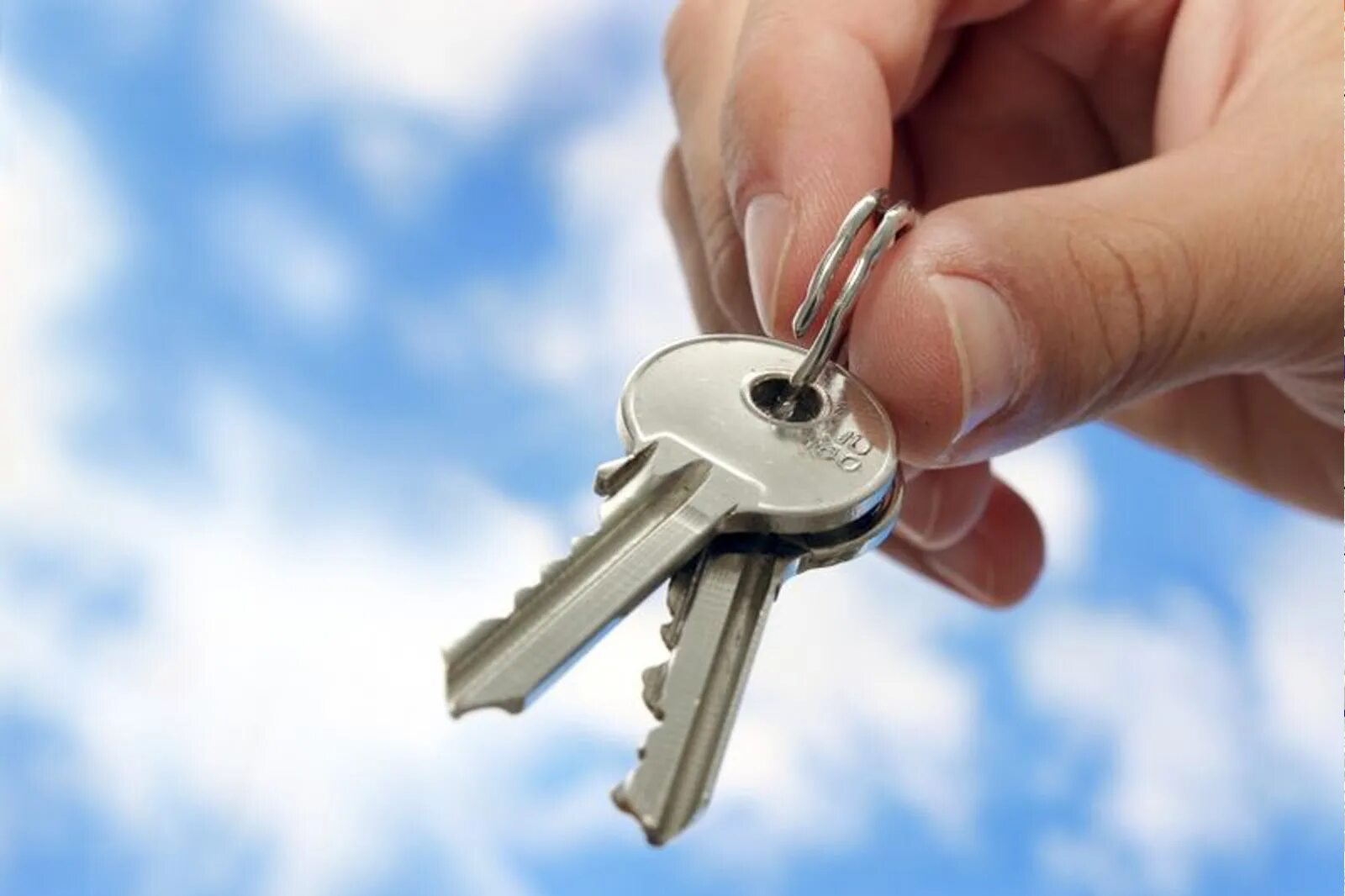Картинка под ключ. Ключи от квартиры. Ключи от новой квартиры. Новая квартира ключи. Ключи от дома.