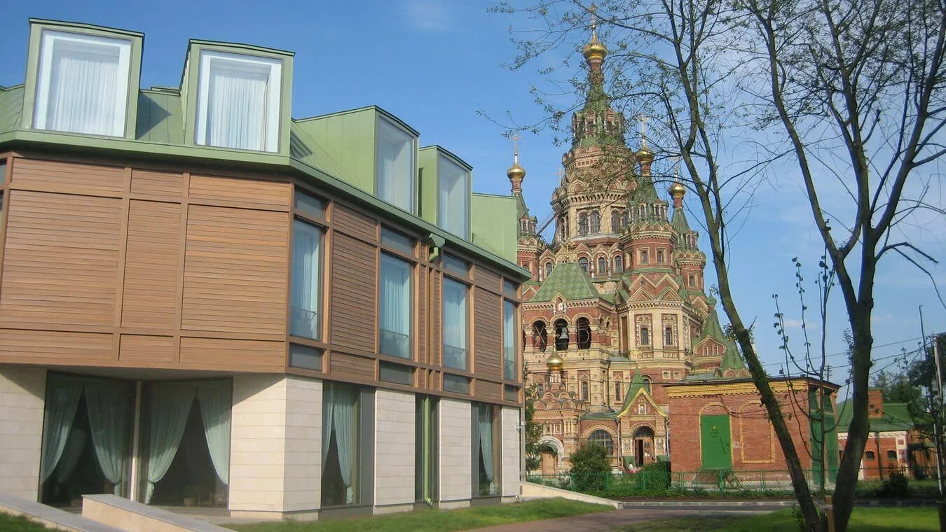 гостиница новый петергоф. крыша отеля «новый петергоф».