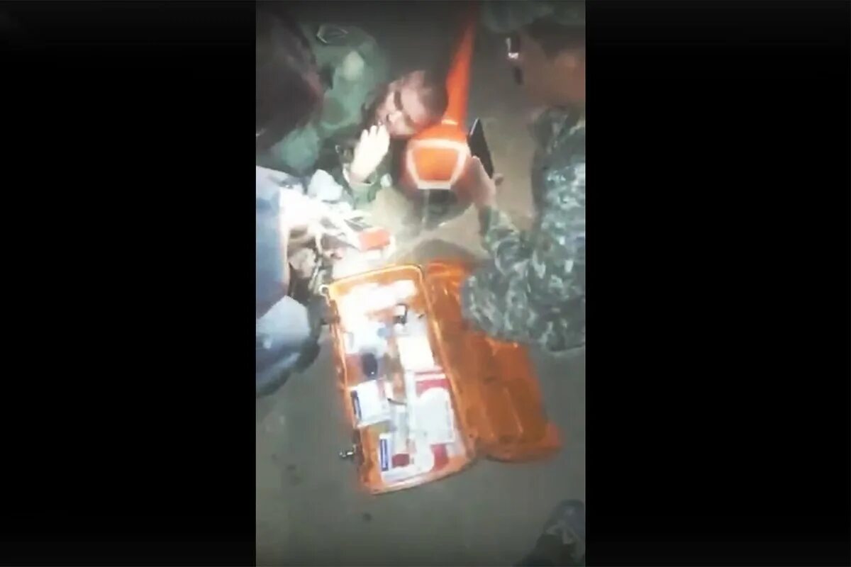 Самолет потерпевший крушение в афганистане. Узбекистан сбил афганский самолет. пво узбекистана сбили афганский самолет. самолет в узбекистане упал. афганистанский самолет разбился.