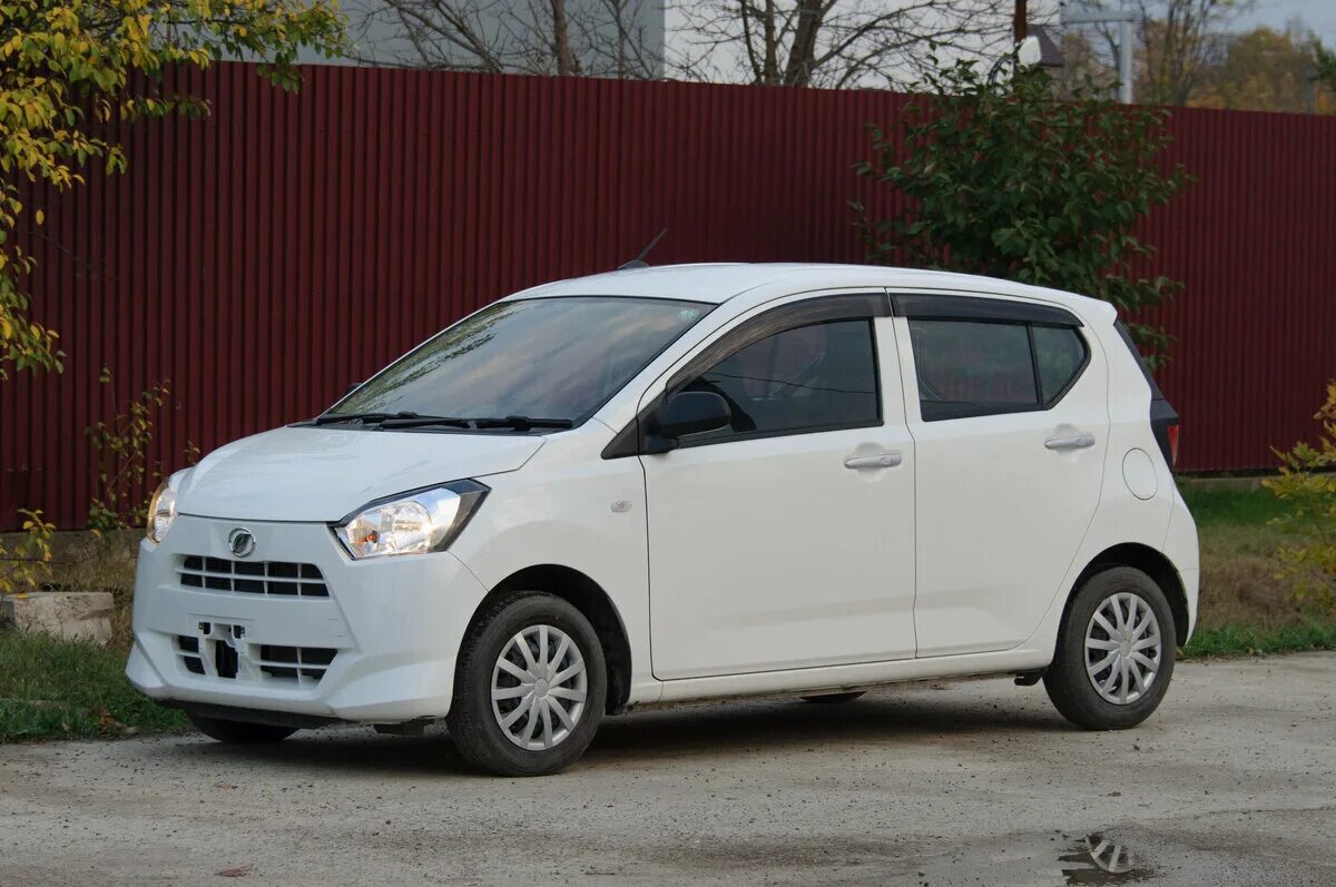 Daihatsu mira e:s x sa3. Toyota daihatsu mira. Mira машина. Daihatsu mira e s. Daihatsu mira e:s 2018.