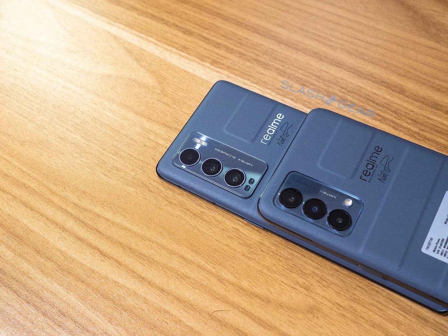 Gt master edition обзор. Realme gt master edition чехол. realme master explorer edition. gt master explorer edition. realme gt 2 explorer edition.