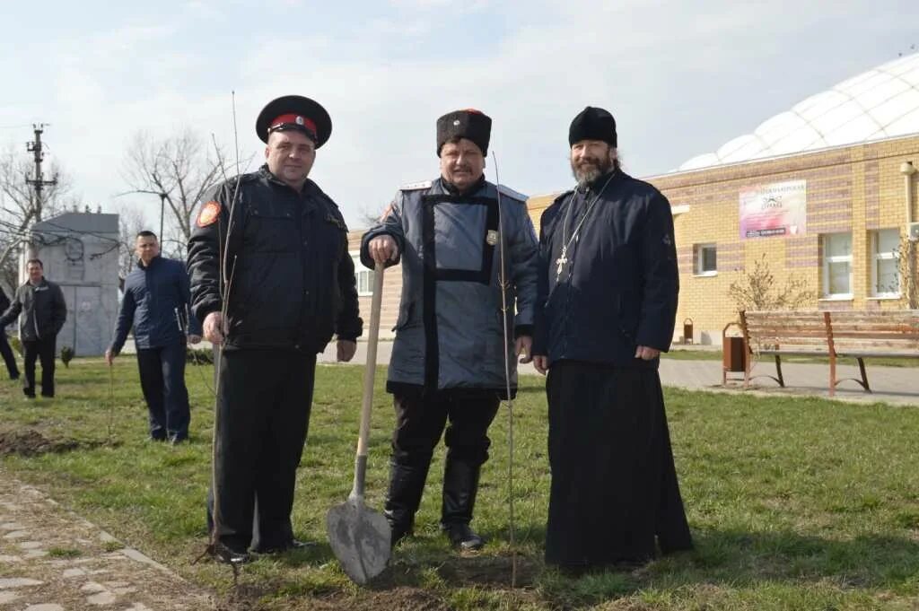 Поселок щербиновский фото. Погода в щербиновском поселке. Село шабельское дом культуры. Село шабельское краснодарский край. Посёлок щербиновский краснодарский край.