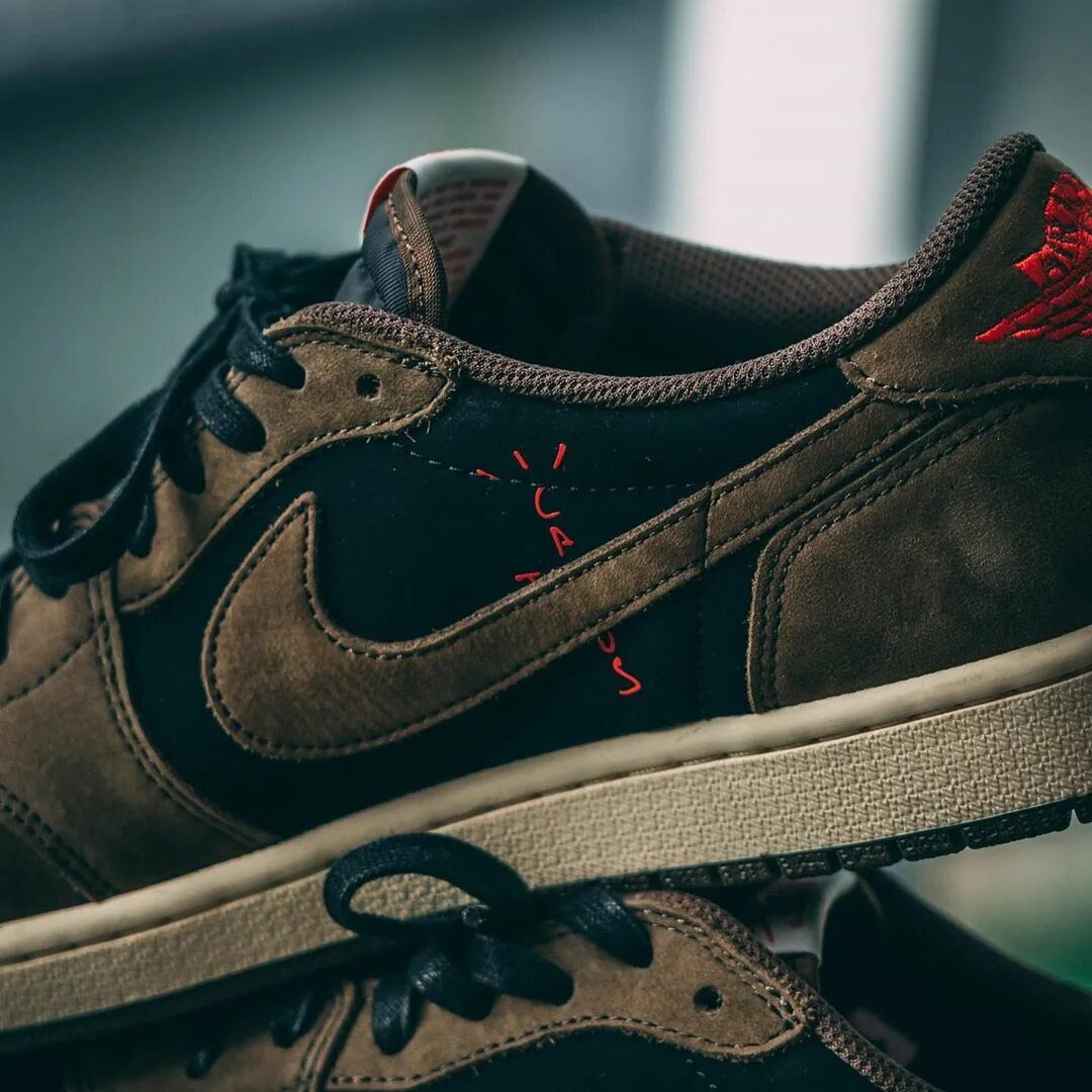 Nike Air Jordan 1 Low Travis Scott. Nike Jordan 1 Low Travis Scott. Travis Scott x Air Jordan 1 Low. Air Jordan 1 Low Travis Scott. Кроссовки air jordan 1 low travis scott