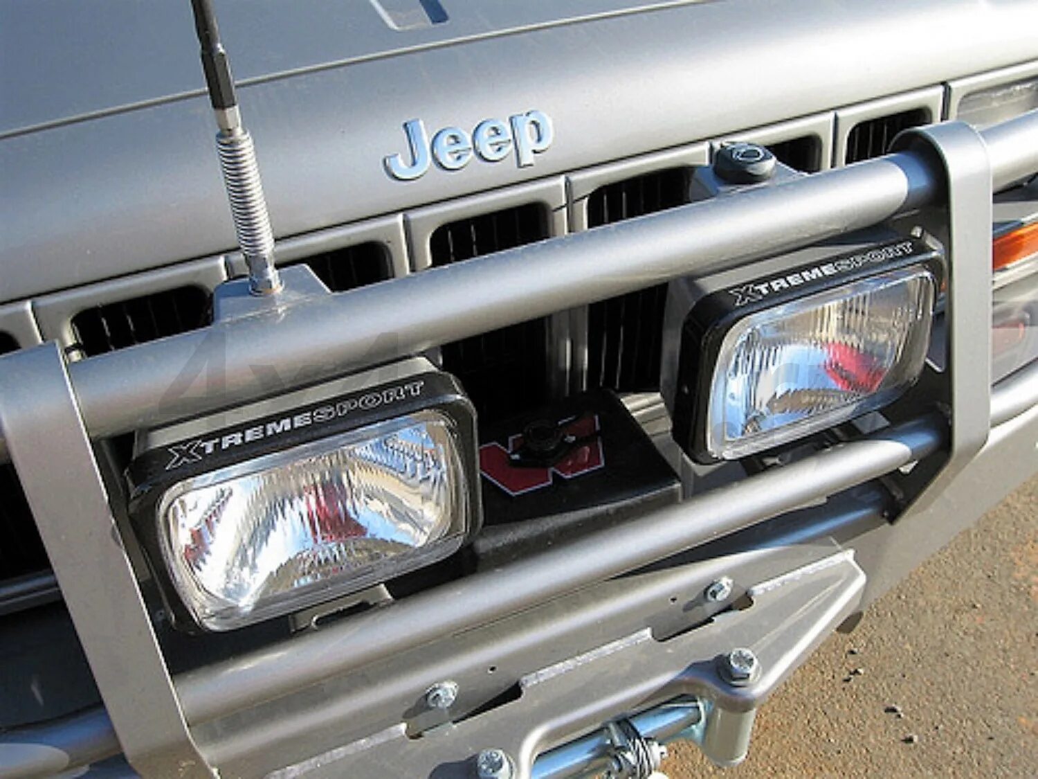 Можно ли ставить дополнительные фары. Противотуманные фары ipf. ipf light bar кронштейн. дополнительные фары tmax3. противотуманные фары на кенгурятник уаз.