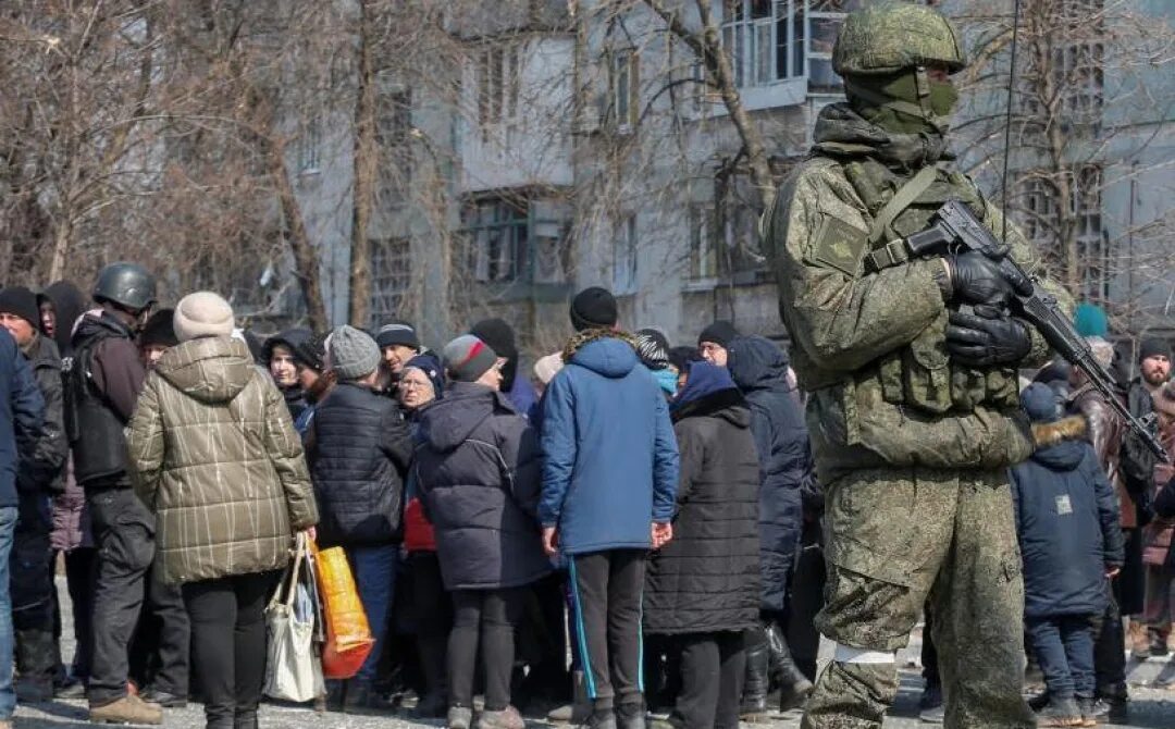 Колоборант значение слова коллаборант. Колоборанты сватово. группы предатели мариуполя колоборанты.