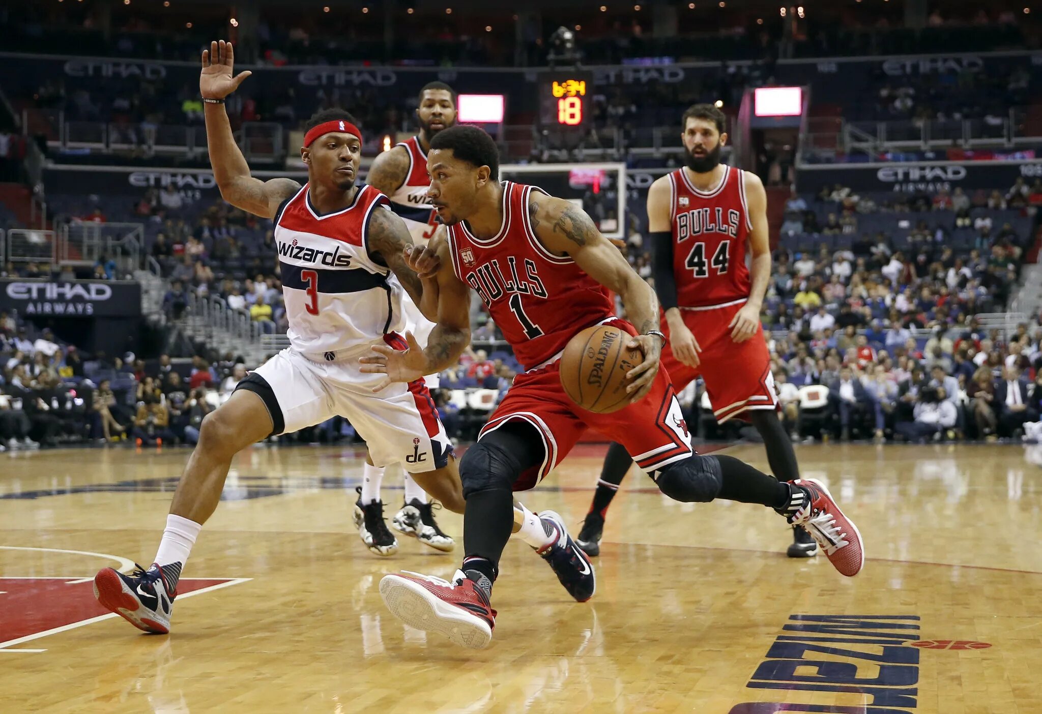 Cdbl баскетбол. Майк Данливи баскетболист. Баскетбольная команда Chicago bulls. Баскетболисты в игре. Баскетбол картинки.