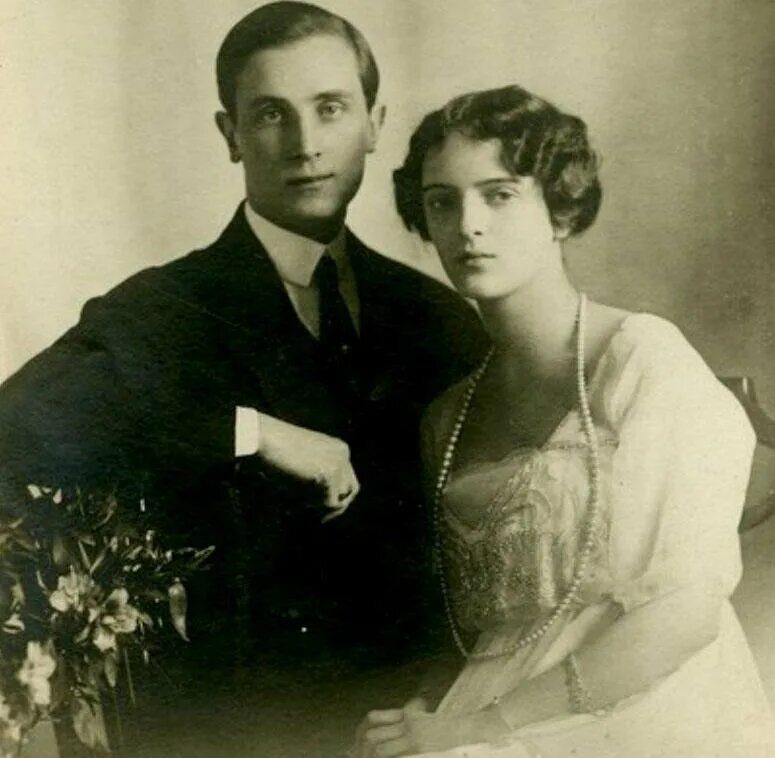 Феликс юсупов с женой ириной. Феликс юсупов в эмиграции. Ирина александровна романова юсупова. Ирина и феликс юсуповы в эмиграции. Ирина юсупова модный дом ирфе.