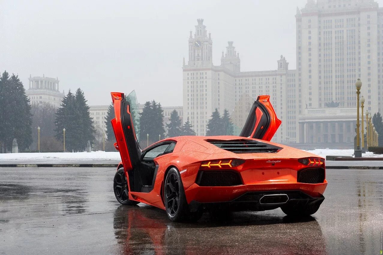 Lamborghini aventador lp 750. Lamborghini aventador lp 704. Lamborghini aventador в москве. Ламборджини 77. 777 ламборгини.