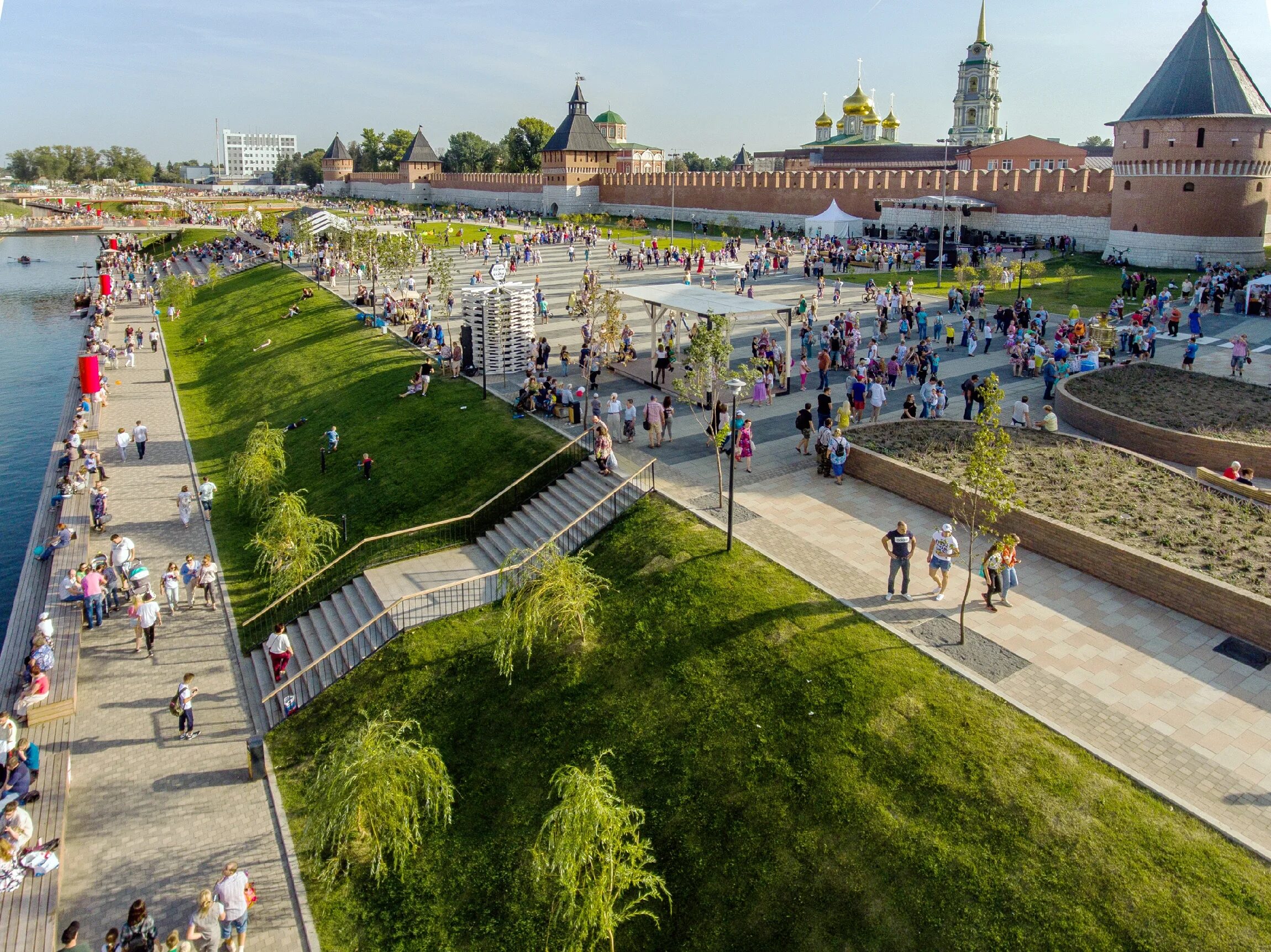 В каком городе погулять. Казанская набережная реки Упы. Казанская набережная Тула. Казанская набережная реки Упы. Тула. Набережная реки Упы в Туле.