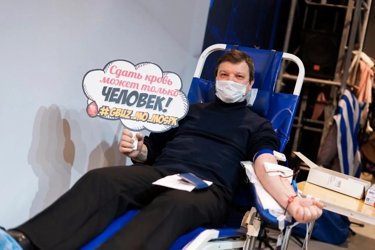 Кинотеатр победа домодедово. Молодежный центр логотип. Мц победа. Мц победа. Мц победа воткинск.