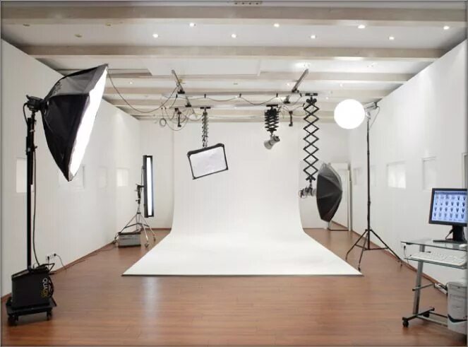 Аренда фотостудии с интерьером skylove photostudio city в Санкт-Петербурге: 65 в