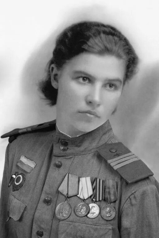 демина екатерина ивановна разведчица. зоя космодемьянская герой советского союза. герой вов надежда викторовна троян. женщины разведчицы герои советского союза. женщины разведчицы герои советского союза.